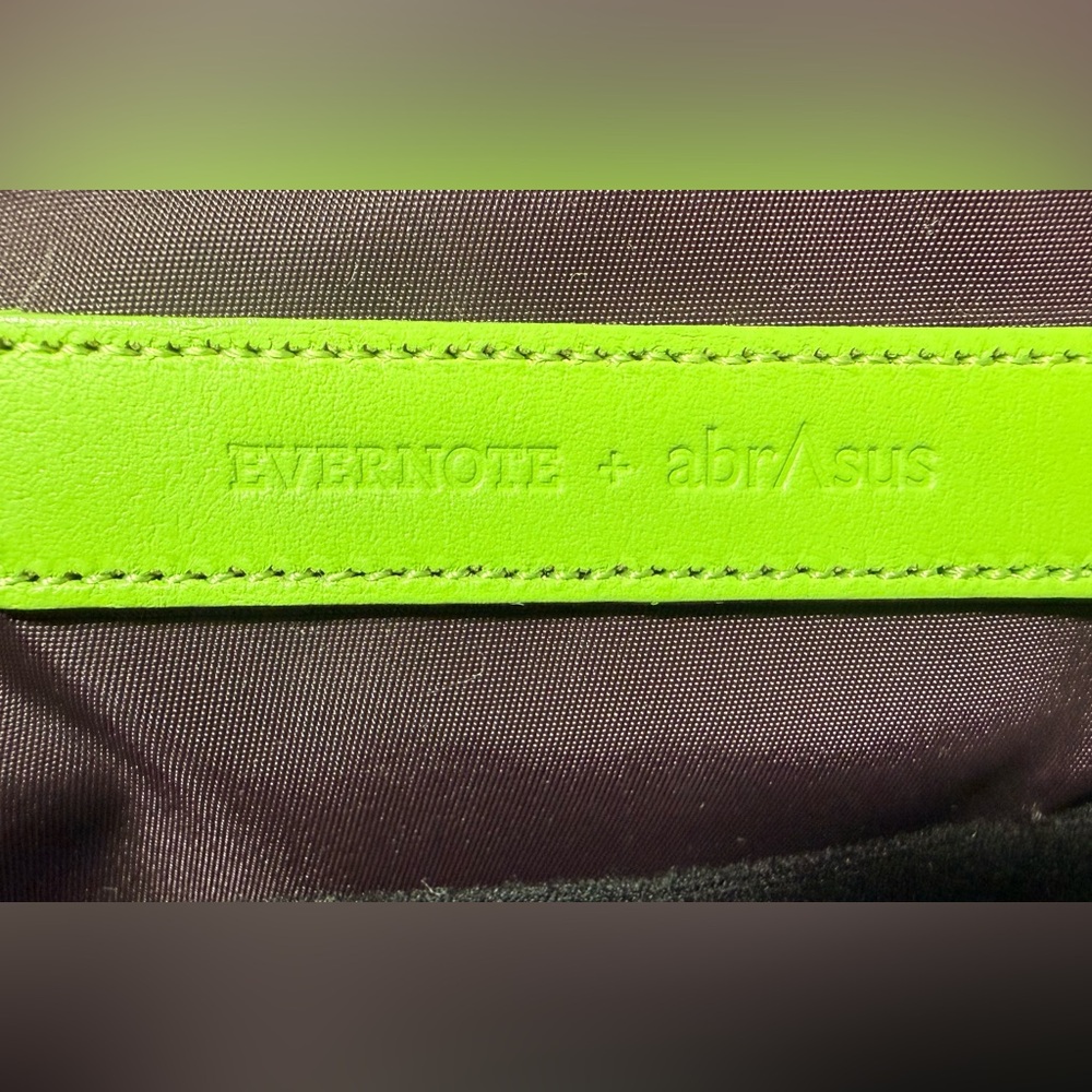 Evernote × AbrAsus Triangle Commuter Bag - Picture 8 of 15